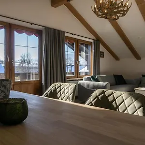  Apartment Sonnig, Balkon, Berge&im Herzen Von